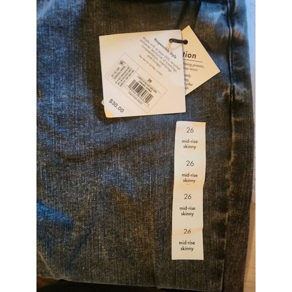 Ava & Viv Women's Mid-Rise Cropped Skinny Jeans, Charcoal Size 26 - Picture 3 of 14